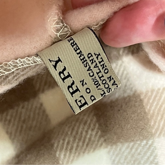 Burberry pink nova check poncho plaid fringe vintage 90s - Picture 7 of 8